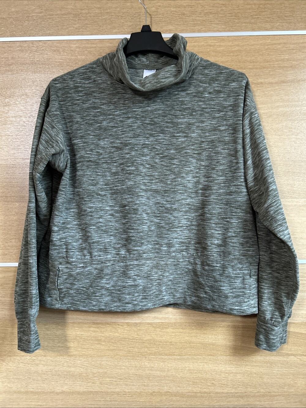 Avia Turtleneck Pullover Women Sz XL (16-18) Green Thumbholes Pockets